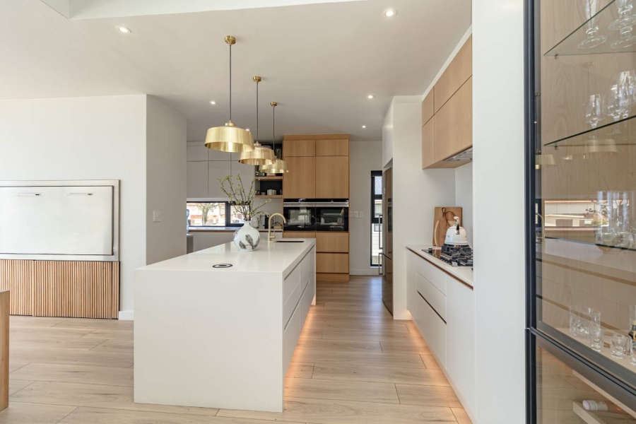 4 Bedroom Property for Sale in Hartenbos Central Western Cape